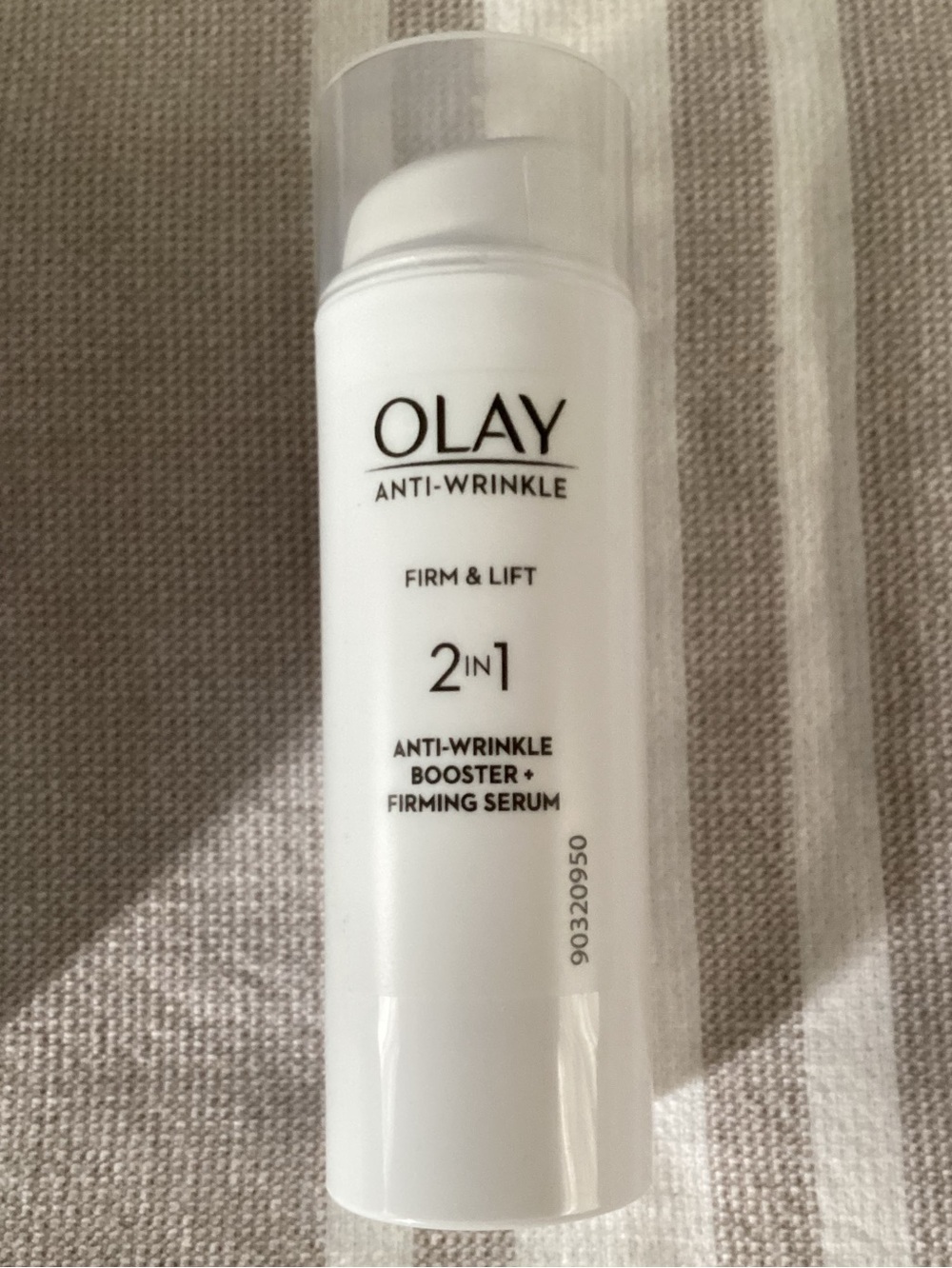 OLAY Anti-Wrinkle Firm & Lift 2-in-1 Booster + Firming Serum - Picture 8 of 9